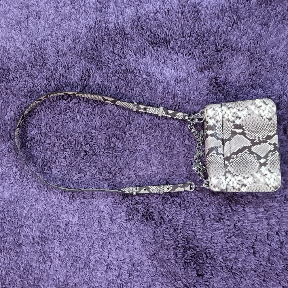 Michael Kors Snakeskin Embossed Python With A Bag… - image 1